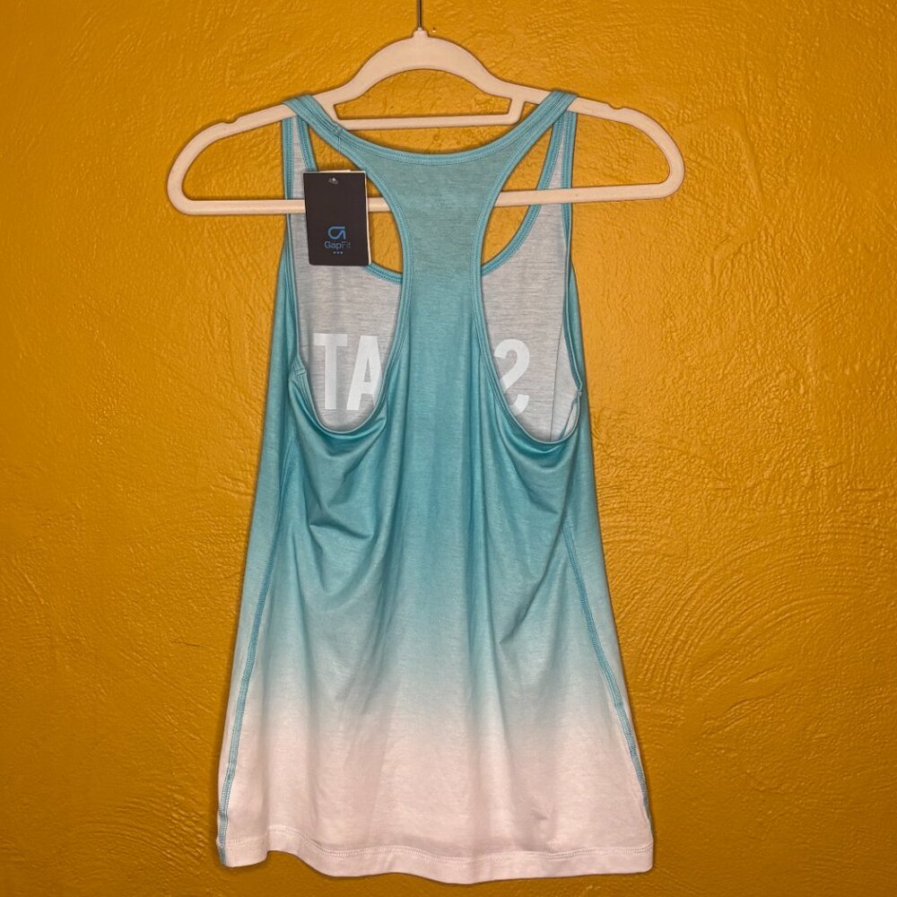 GapFit “Squat Goals” Ombre Racerback Tank | Women’s Medium | Workout Gym Top - Picture 2 of 5